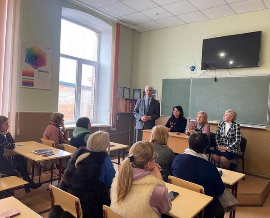 Круглий стіл «Шляхи співпраці»