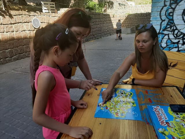 "Повертаємо дитинство"