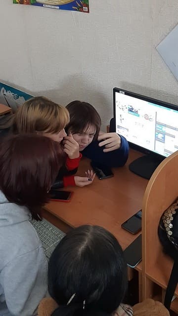 Виховна година "Безпека дорожнього руху у воєнний час" Виховна година "Безпека дорожнього руху у воєнний час"