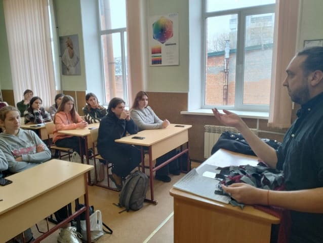 «Як надати друге життя вживаним речам?» «Як надати друге життя вживаним речам?»