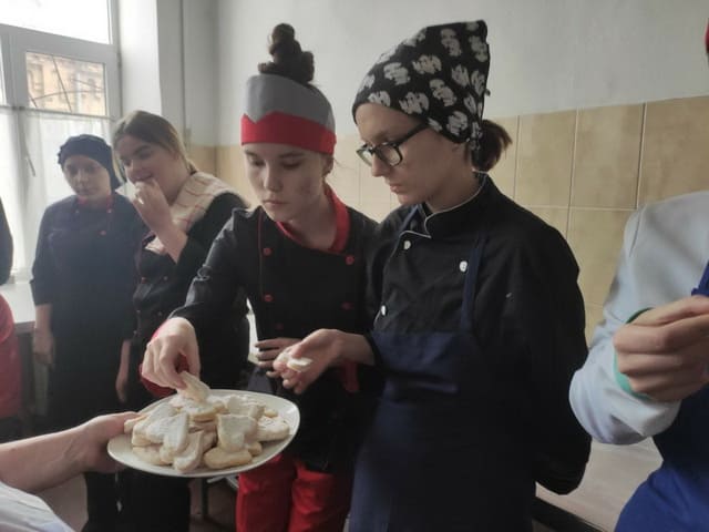 «Пригости воїна»