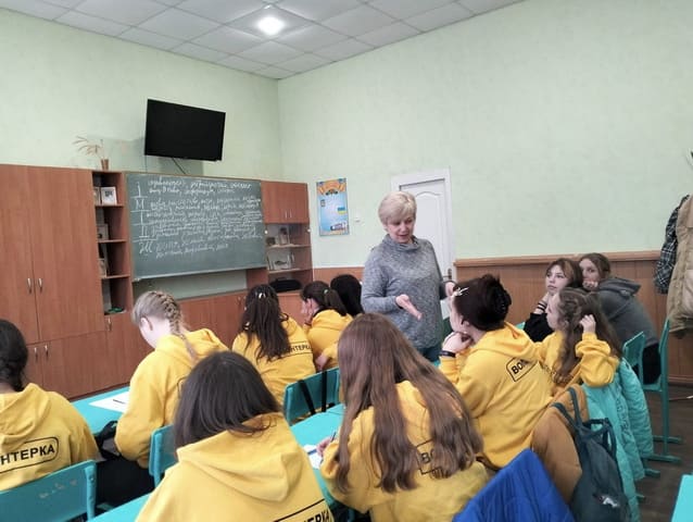 Тренінг "Комунікація волонтерів в соціальних мережах: самопрезентація" Тренінг "Комунікація волонтерів в соціальних мережах: самопрезентація"