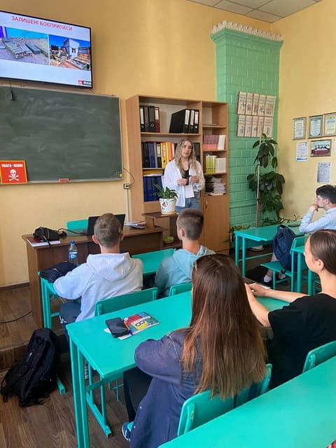 Навчання з попередження ризиків від вибухонебезпечних предметів Навчання з попередження ризиків від вибухонебезпечних предметів