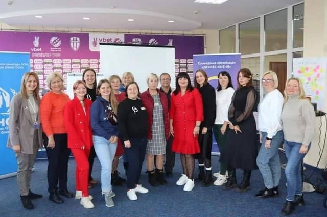 «Онлайн комунікація та фандрейзинг: використання соціальних мереж для громадських організацій»