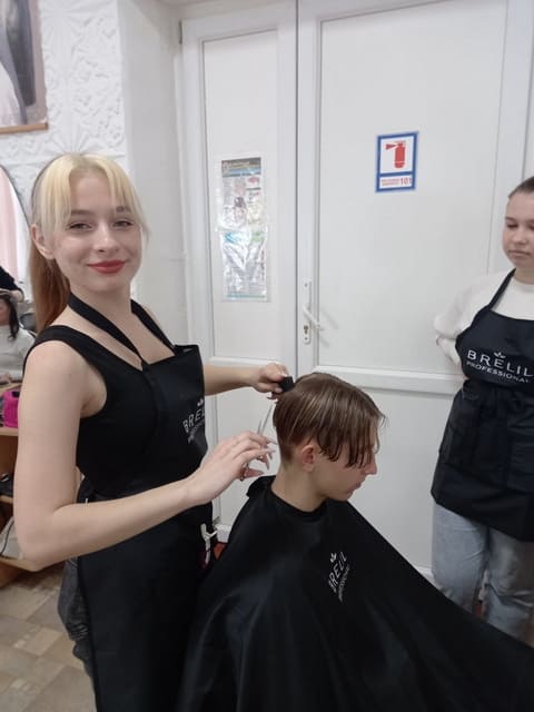 Благодійна акція безкоштовного обслуговування в Кропивницькому професійному ліцеї сфери послуг і торгівлі Благодійна акція безкоштовного обслуговування в Кропивницькому професійному ліцеї сфери послуг і торгівлі