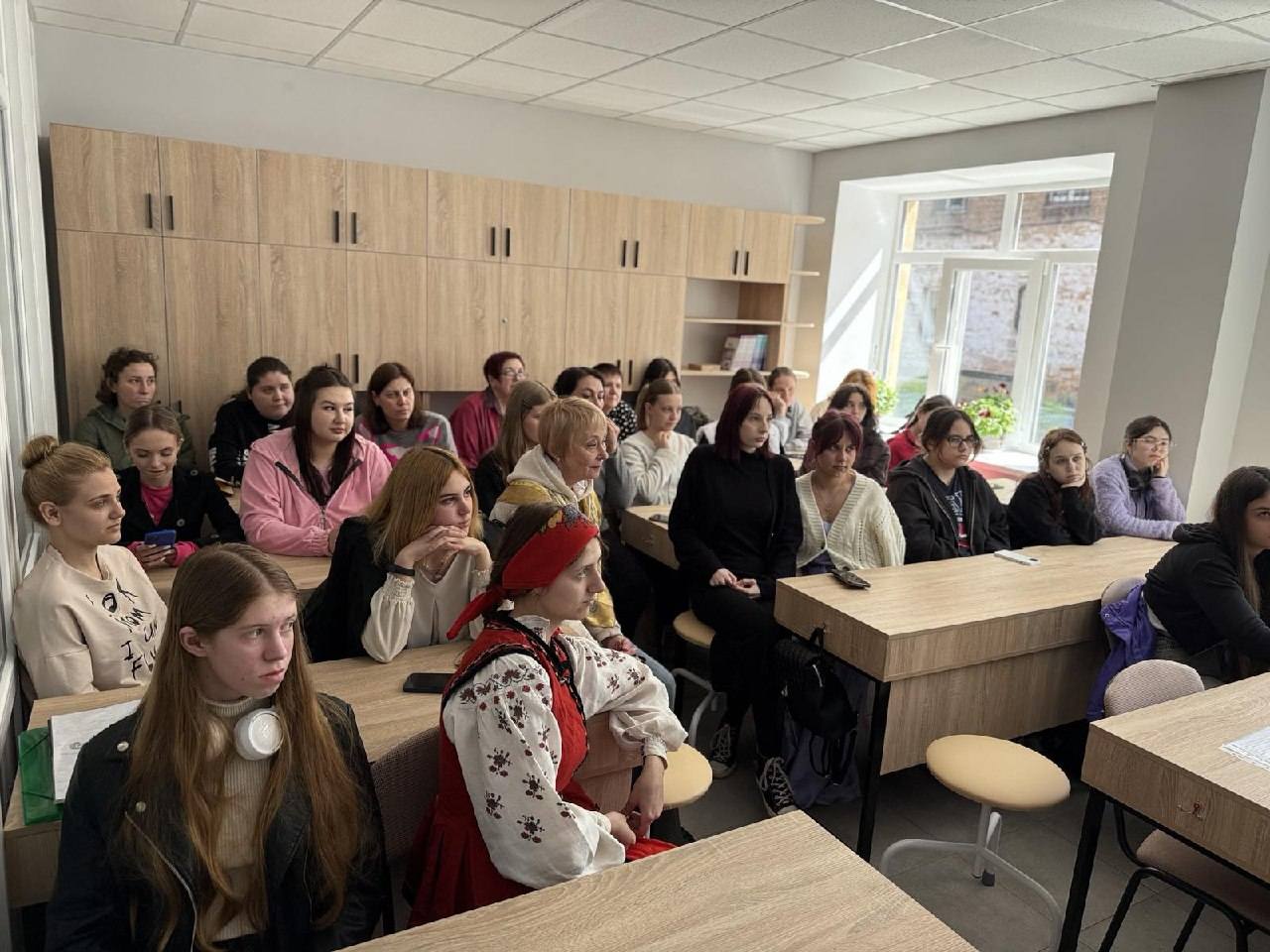 Презентація «Відомі українські дизайнери, які підкорили світ моди» Презентація «Відомі українські дизайнери, які підкорили світ моди»