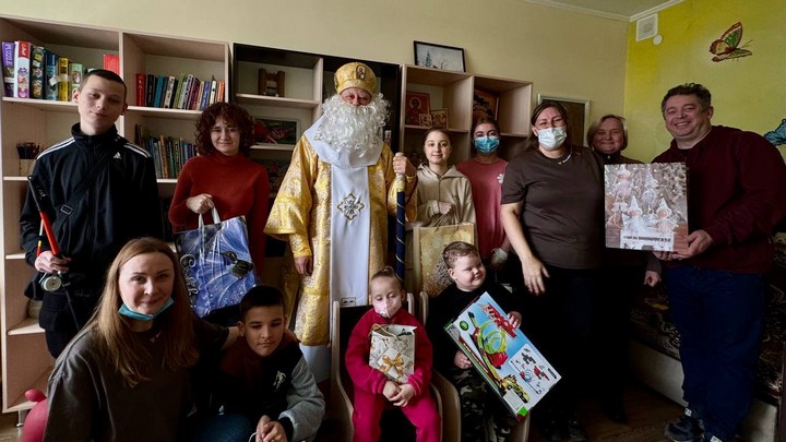 Святий Миколай завітав до Кропивницького професійного ліцею сфери послуг і торгівлі!