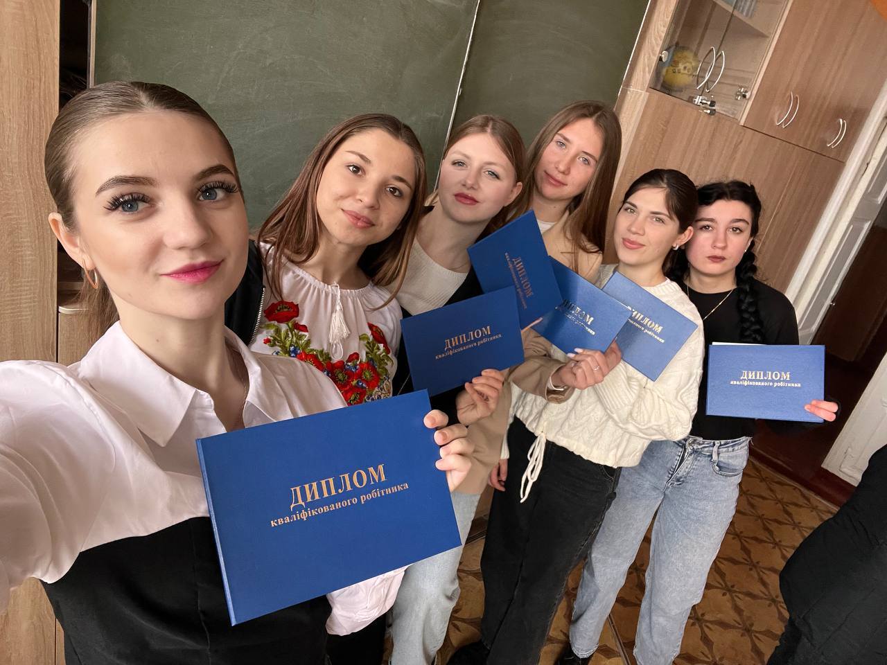 Професійність, культура сервісу та впевненість у кожному русі! Професійність, культура сервісу та впевненість у кожному русі!