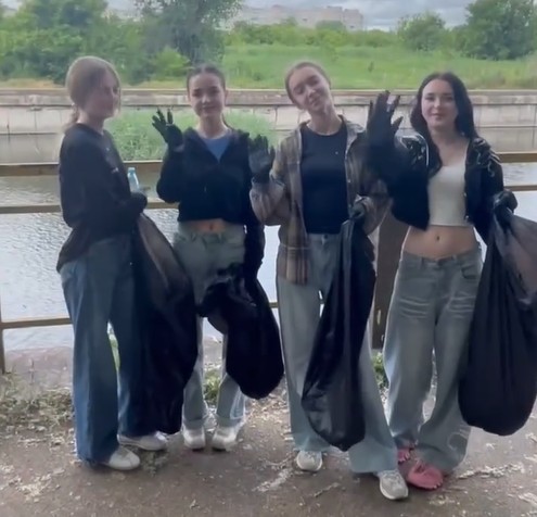 Кропивницький професійний ліцей сфери послуг і торгівлі долучився до прибирання Козачого острова Кропивницький професійний ліцей сфери послуг і торгівлі долучився до прибирання Козачого острова